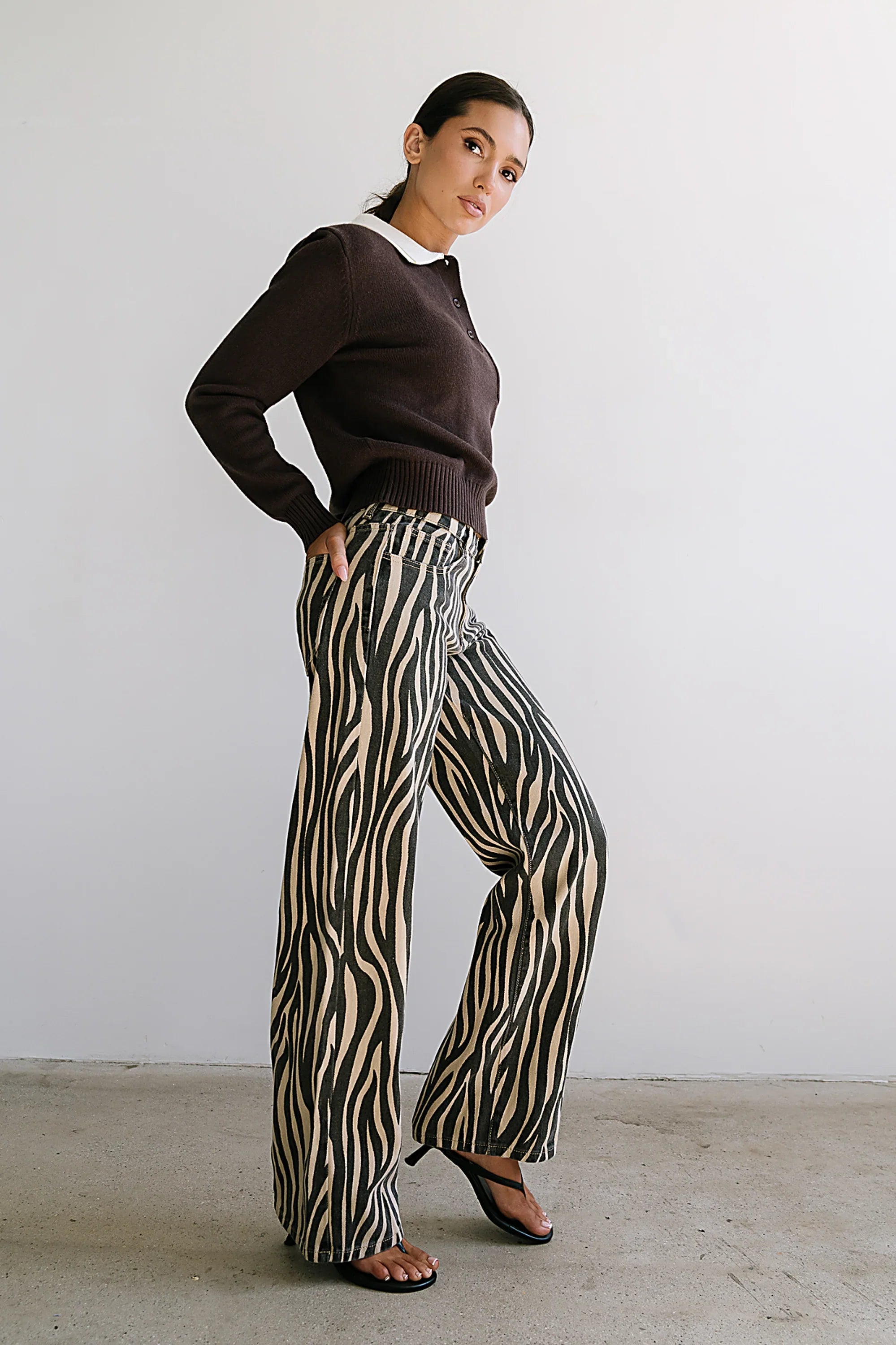 Justine Collared Sweater in Brown